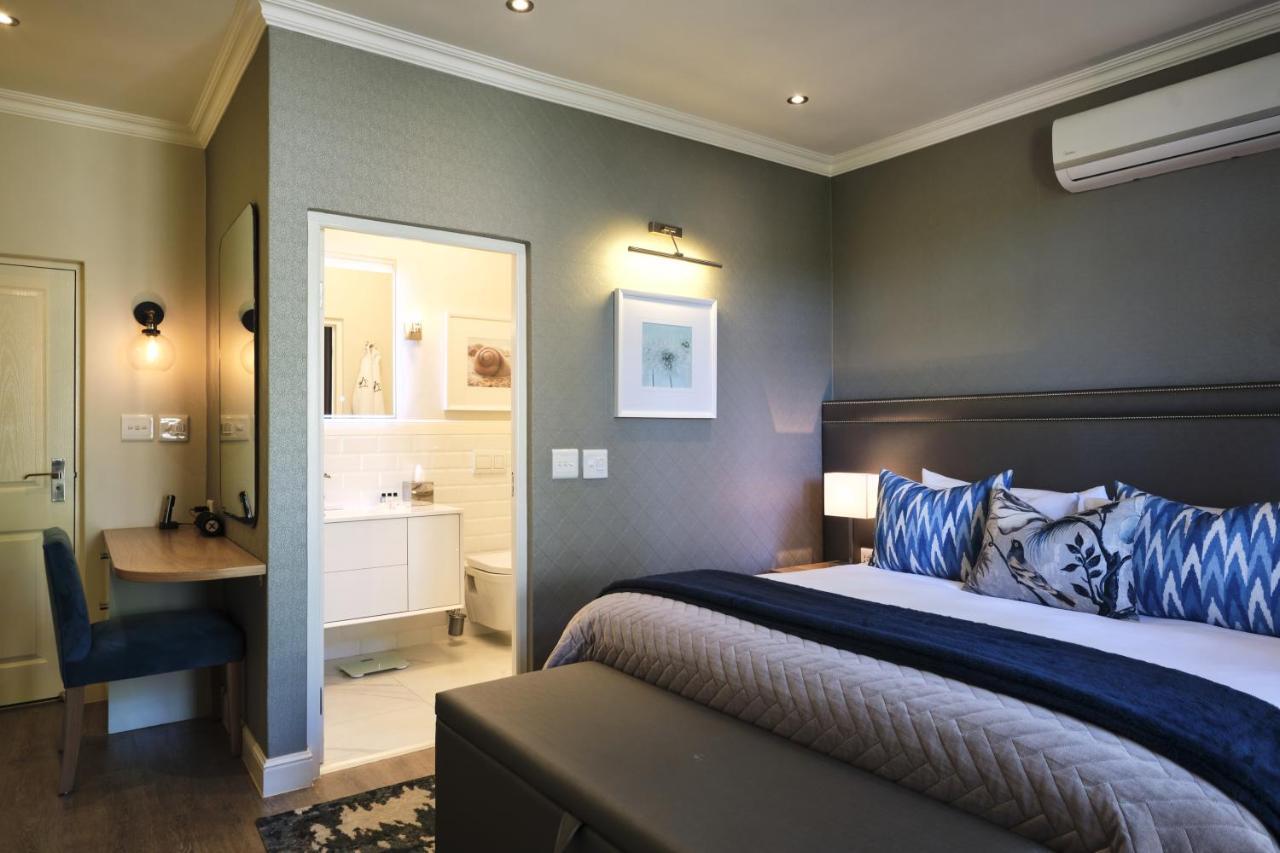 Alluvia Boutique Winery & Luxury Accommodation Stellenbosch Zewnętrze zdjęcie A bedroom at the Oyster Box